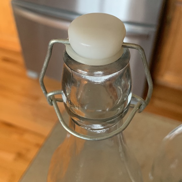 Rae Dunn heavy glass decanter bottles bail & trigger - Picture 4 of 8